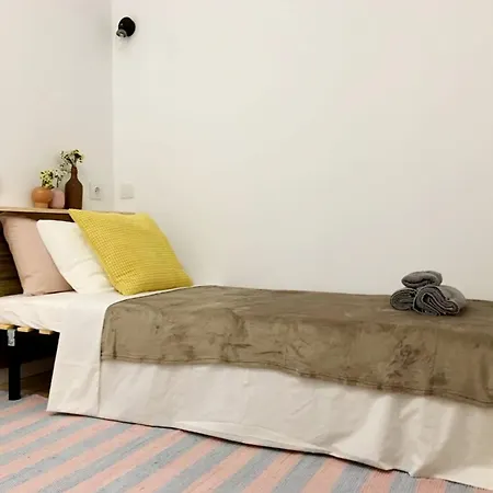 Hola Hostel Alicante-3