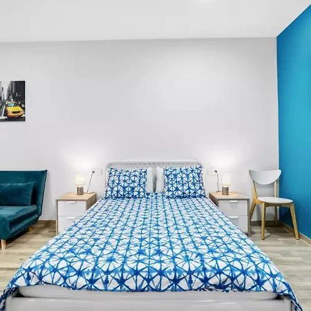 Umihouse apartamentos centro Alicante-3