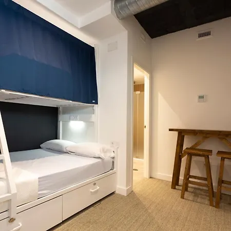 Malaga Stop Hostel Ab-3