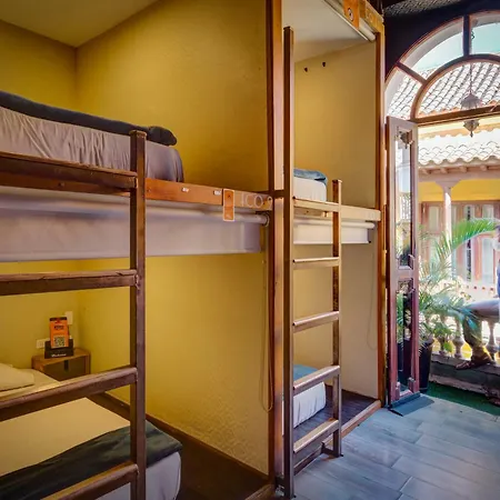The Clock Hostel & Suites-2