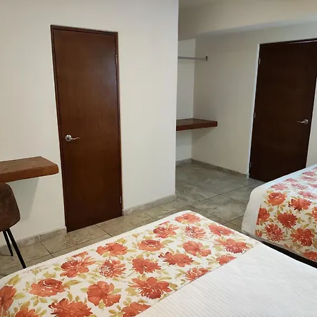 Hotel Lorimar-2
