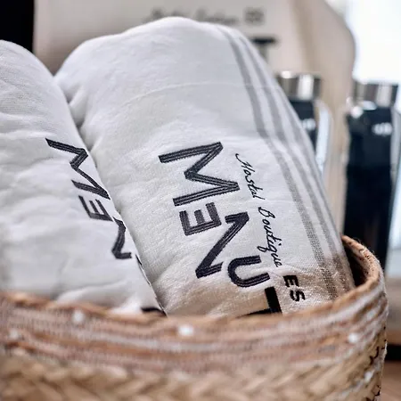 Hostal Boutique Es Menut-2