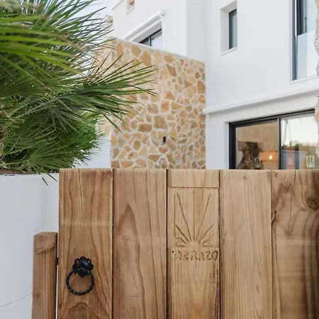 Miflow Hotel Villas & Suites-3