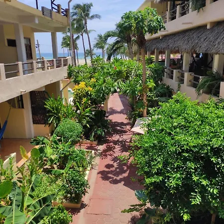 Hotel Papaya Surf-2