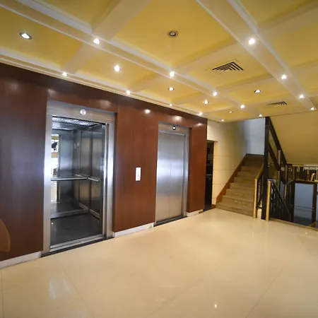 Hotel Versailles-2
