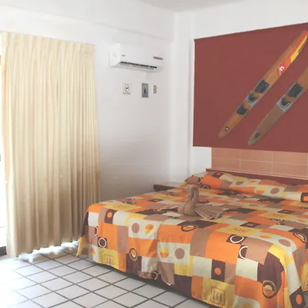 Hotel Arrecife Huatulco Plus-3