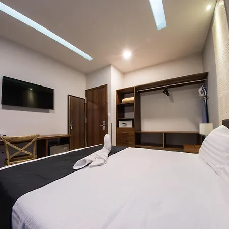 Hotel Clipperton-2