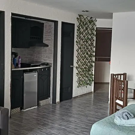 SUITE EN TORRES GEMELAS a pie de playa 611-3