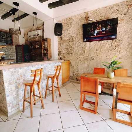 Casa Zahri Boutique Hostel-2