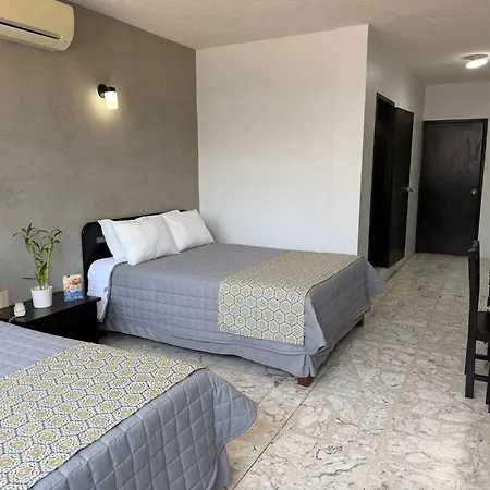 Hotel Plaza-2