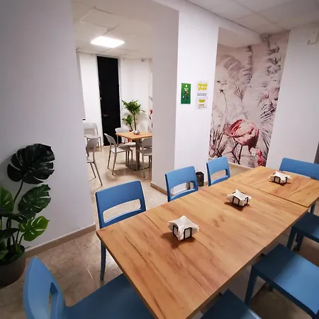 Feel Hostels City Center-3