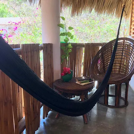 Una Posada Mas-3