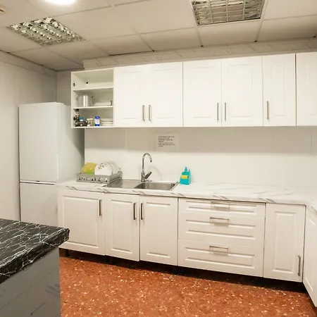Just Hostel Capsules Alicante - Free Towels & Luggage Storage - Near Railway-2