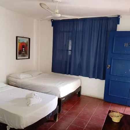 Mayflower Hotel & Hostal-2