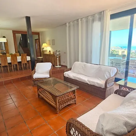 VILLA Vicent un Palco Preferente al Mar y Castillo-2