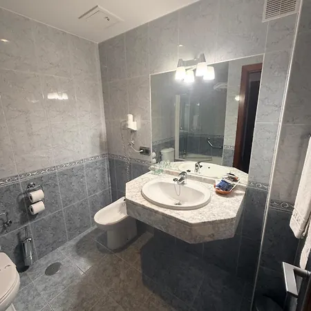 Hotel Gijon-2