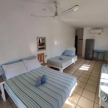 Hotel Papaya Surf-3