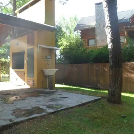 Casa completa en el bosque para 8 personas no aceptamos grupos de jovenes-2