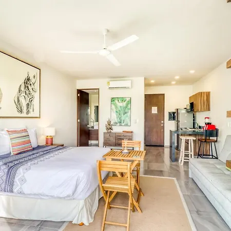 Zulim Condo - 302-3