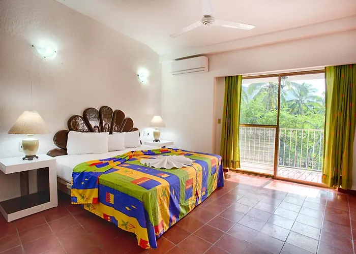 Suites Plaza del Rio - Family Hotel Malecón Centro Puerto Vallarta