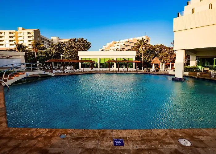 Park Royal Beach Cancún