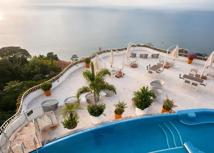 Grand Miramar All Luxury Suites & Residences (Adults Only) Puerto Vallarta