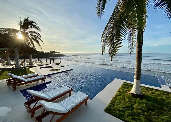 Vista Las Olas Surf Resort El Cuco