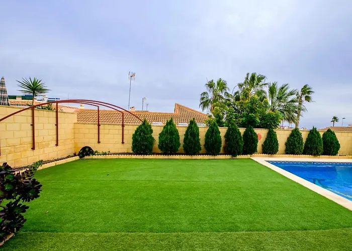 Villa Gabriela Mistral ID119 Torrevieja