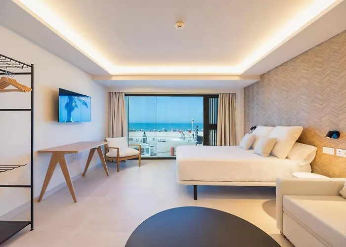 Apartamentos Playa Victoria Cádiz