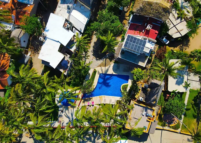 Casa Palmar Penthouse - Completely Renovated, 1 Bedroom Oceanfront Penthouse Suite Sayulita