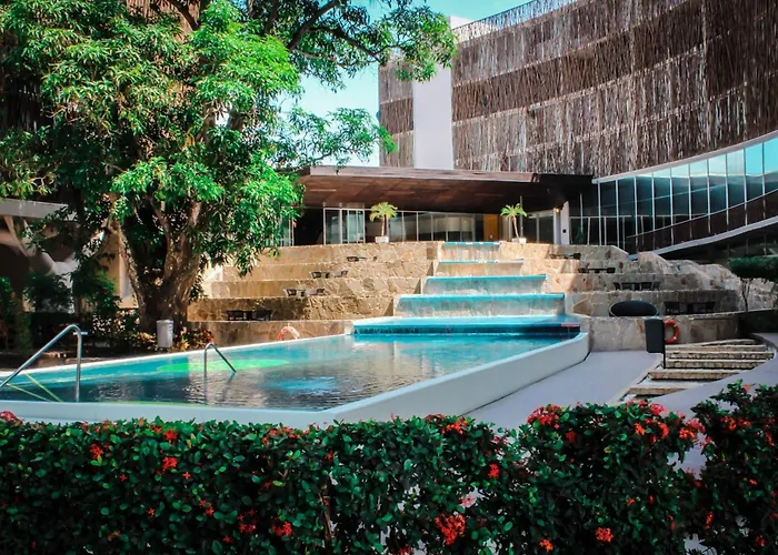 Courtyard By Marriott Tuxpan 
