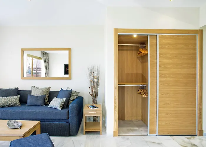 Sunset Beach Club Hotel Apartments