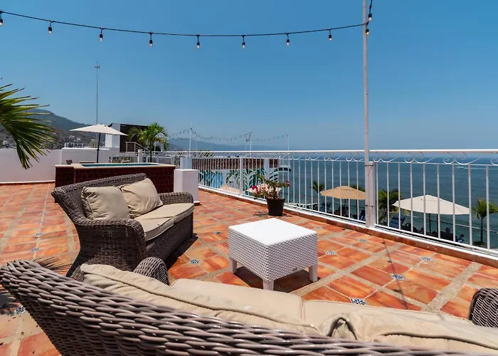 The Paramar Beachfront Boutique Hotel With Breakfast Included - Downtown Malecon Puerto Vallarta