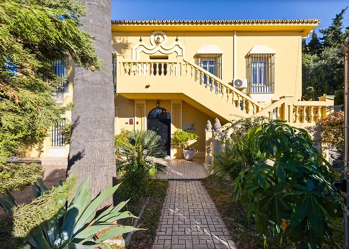 12P Villa Private Pool 5 Bathrooms 150M To Beach And Walking To La Cala De Mijas Málaga