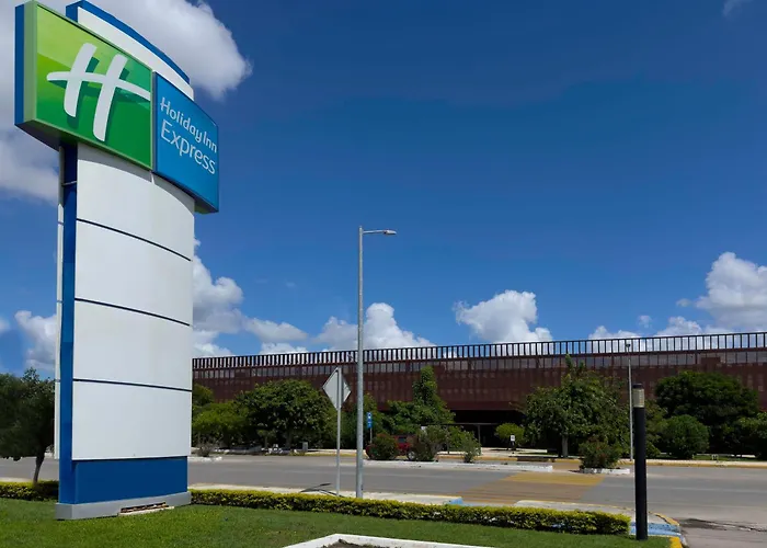 Holiday Inn Express Mérida, an IHG Hotel