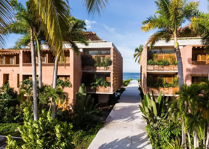 El Careyes Club&Residences