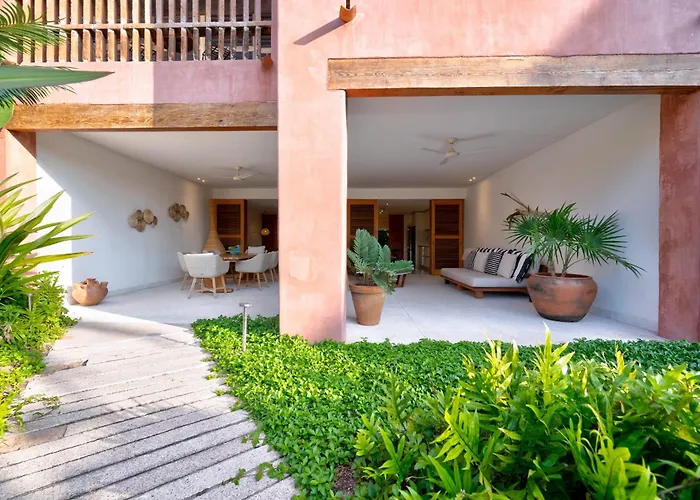 El Careyes Club&Residences