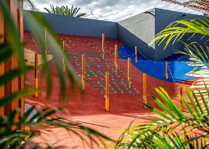 Adrián Hoteles Roca Nivaria Costa Adeje 