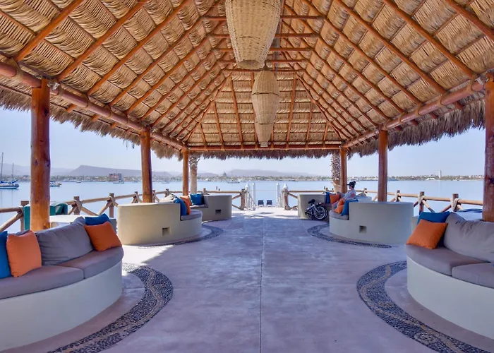 Gulf-View Condo: Private Patio, Pool & Golf! La Paz