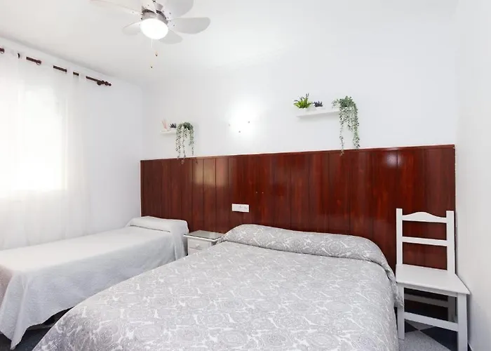 Hostal Restaurante La Giralda Rota