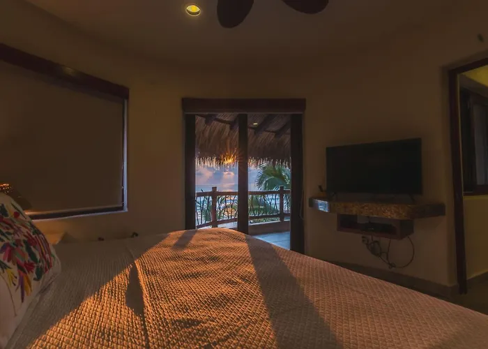 Escondite condominios Zihuatanejo