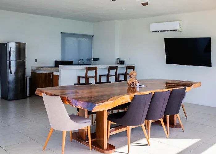 Cuxos Hotel Beachfront Isla Mujeres