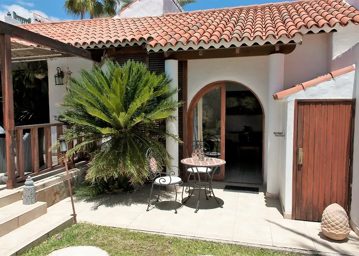 Birdcage Gay Men Resort And Lifestyle Hotel (Adults Only) Playa del Inglés