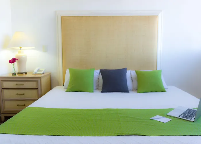 Hotel de Casa Blanca Lázaro Cárdenas