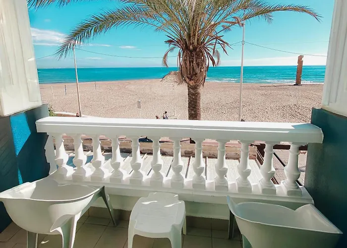 Hotel La Familia El Campello