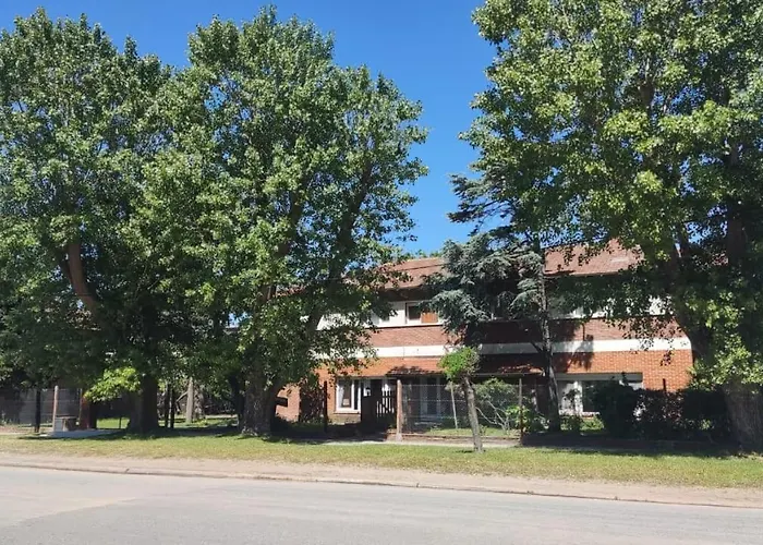 Hostería Bavaria por Las Grullas Villa Gesell