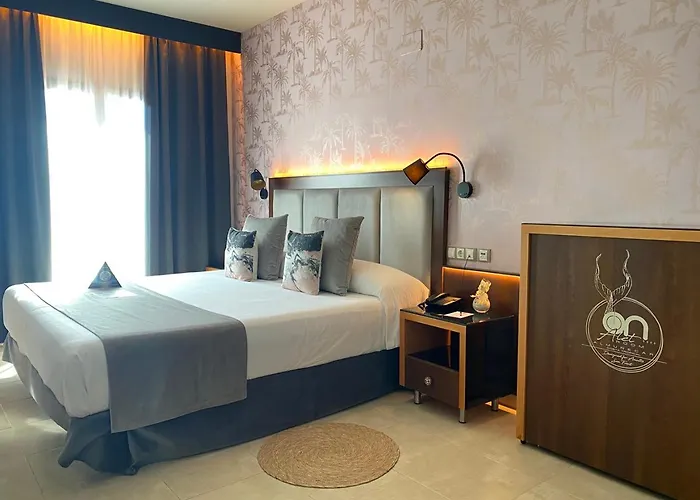 On Aleta Room Designed For Adults Almuñécar