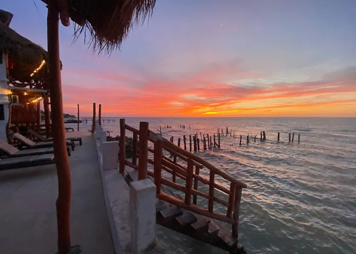Golden Paradise Oceanfront Isla Holbox