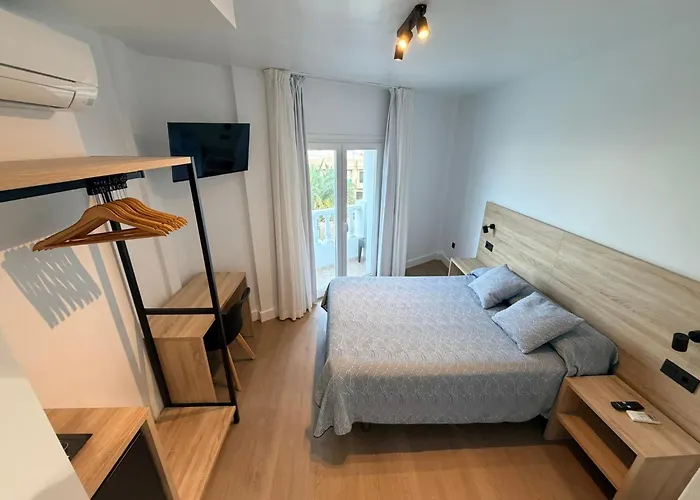 Hostal Juan Carlos Carboneras
