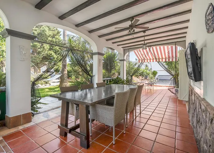 Hostal El Amanecer Motril